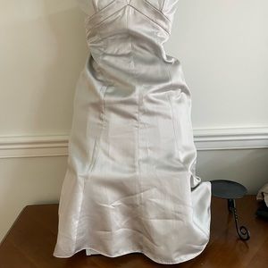 Badgley Mischka Bridesmaid dress, silver, size 6, strapless or w small straps